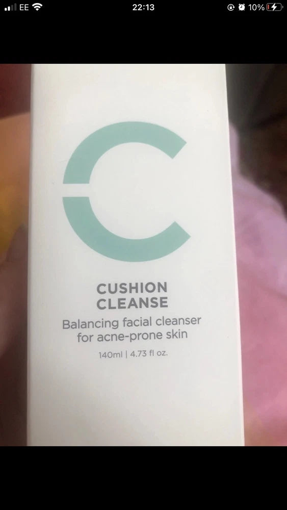 2 ZITSTICKA CUSHION CLEANSE balancing facial cleanser for acne-prone skin