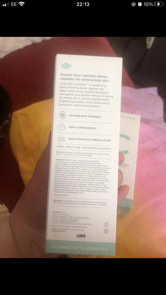 2 ZITSTICKA CUSHION CLEANSE balancing facial cleanser for acne-prone skin
