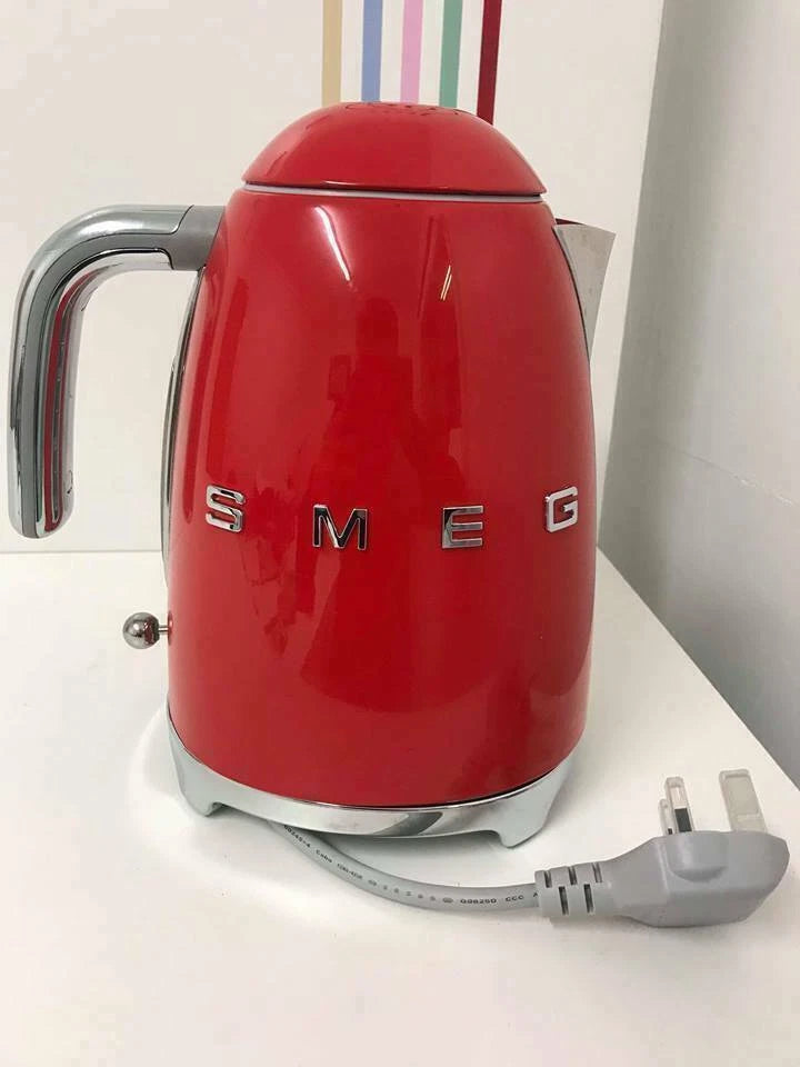 Smeg KLF03 50's Retro Kettle, Choice of Colour, Customer Return, Dent/Scratch