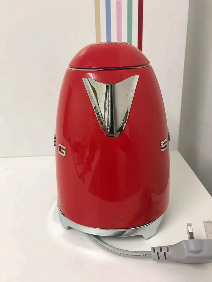 Smeg KLF03 50's Retro Kettle, Choice of Colour, Customer Return, Dent/Scratch