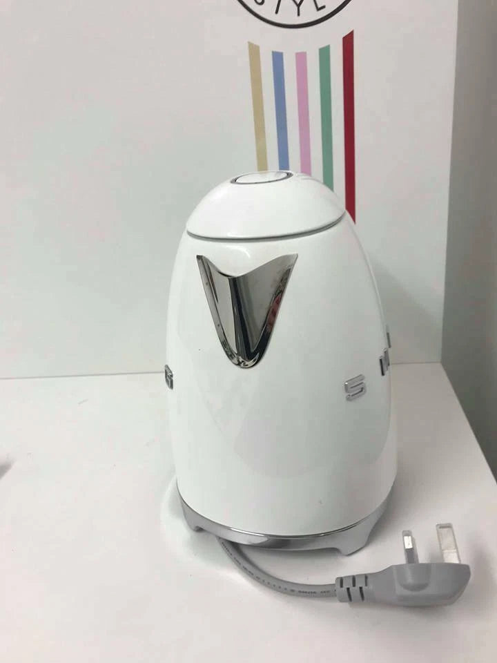 Smeg KLF03 50's Retro Kettle, Choice of Colour, Customer Return, Dent/Scratch