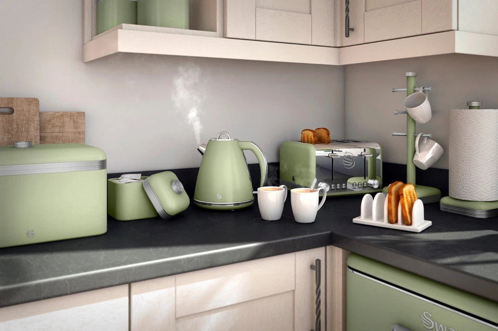 Swan SK19020GN Retro Jug Kettle, Fast Boil, 360 Degree Base, 1.5L, 3KW, Green