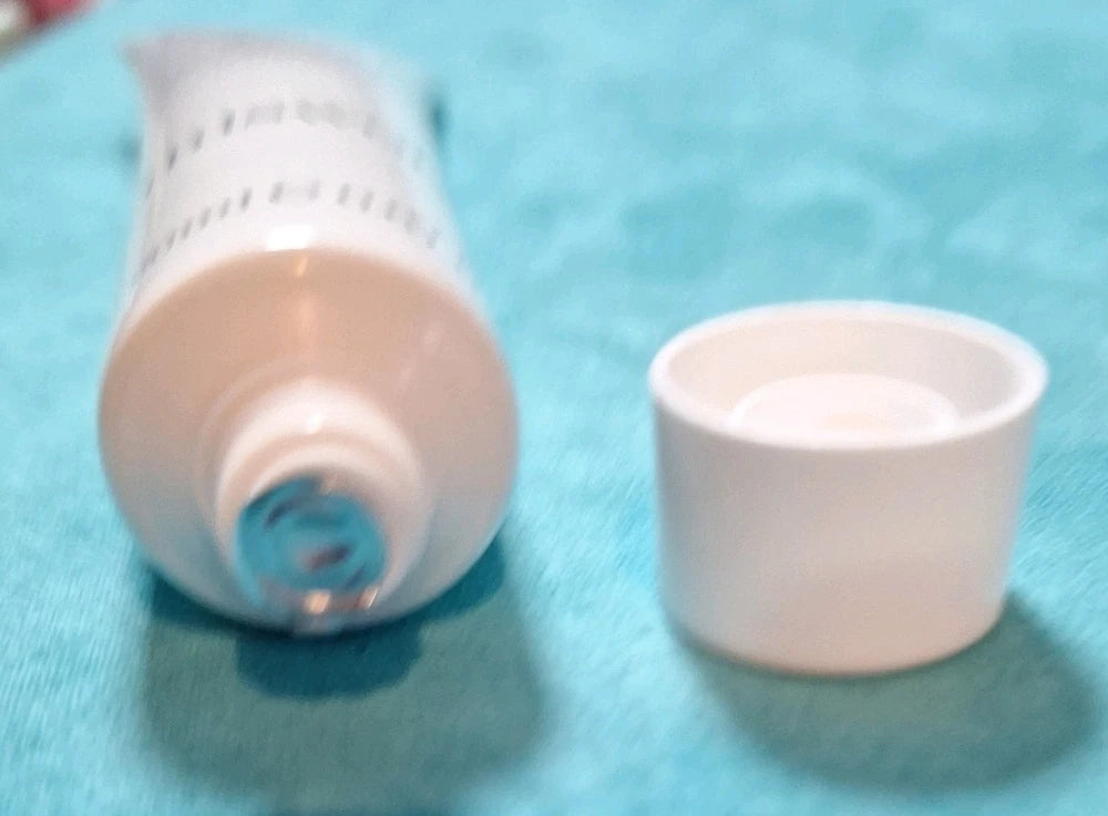 thisworks Perfect Cleavage & Neck Serum 20ml - New & Foil Sealed - Free P&P