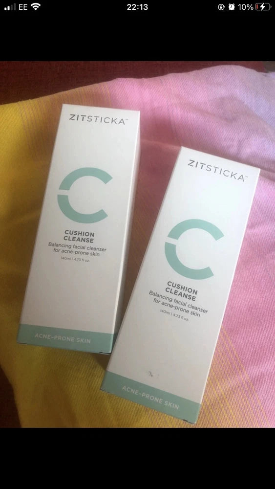 2 ZITSTICKA CUSHION CLEANSE balancing facial cleanser for acne-prone skin