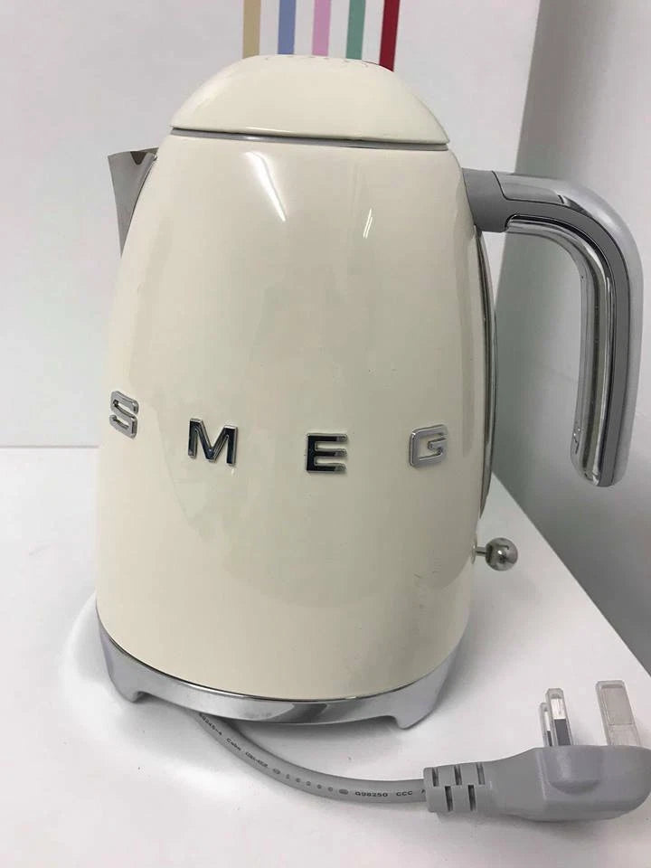 Smeg KLF03 50's Retro Kettle, Choice of Colour, Customer Return, Dent/Scratch