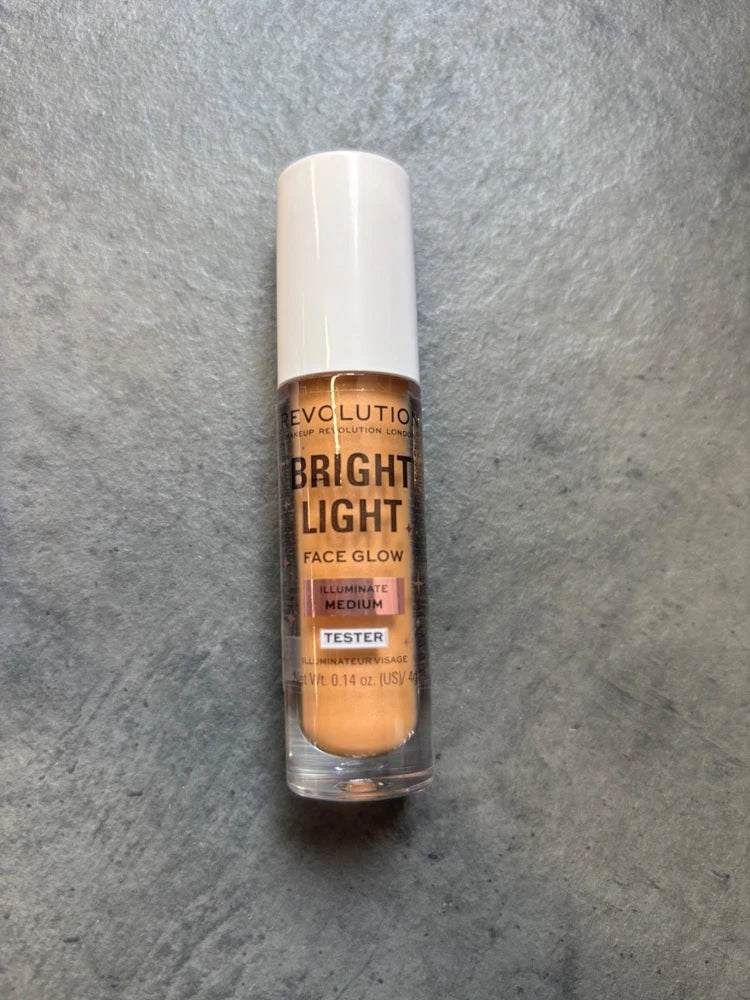 Revolution Bright Light 4 in 1 Face Glow 4g *CHOOSE YOUR SHADE*