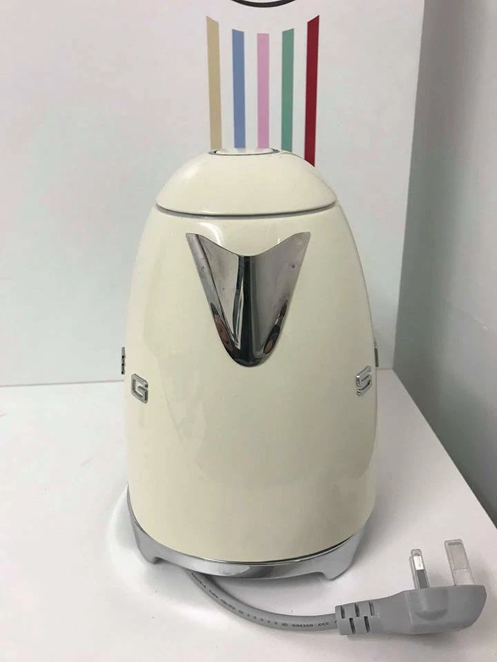 Smeg KLF03 50's Retro Kettle, Choice of Colour, Customer Return, Dent/Scratch