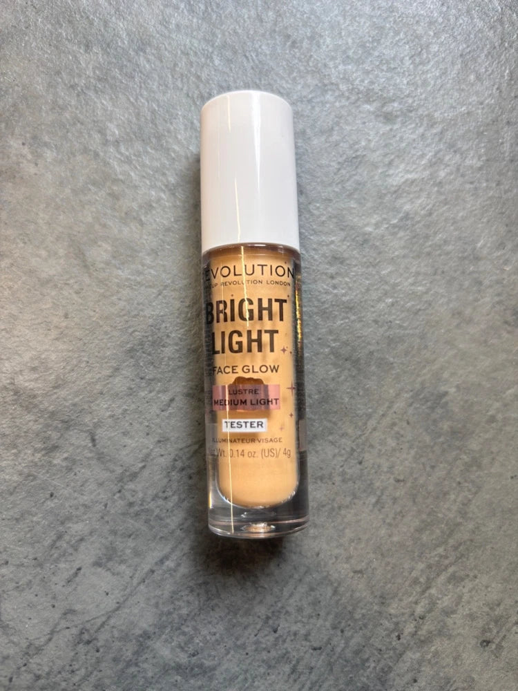 Revolution Bright Light 4 in 1 Face Glow 4g *CHOOSE YOUR SHADE*